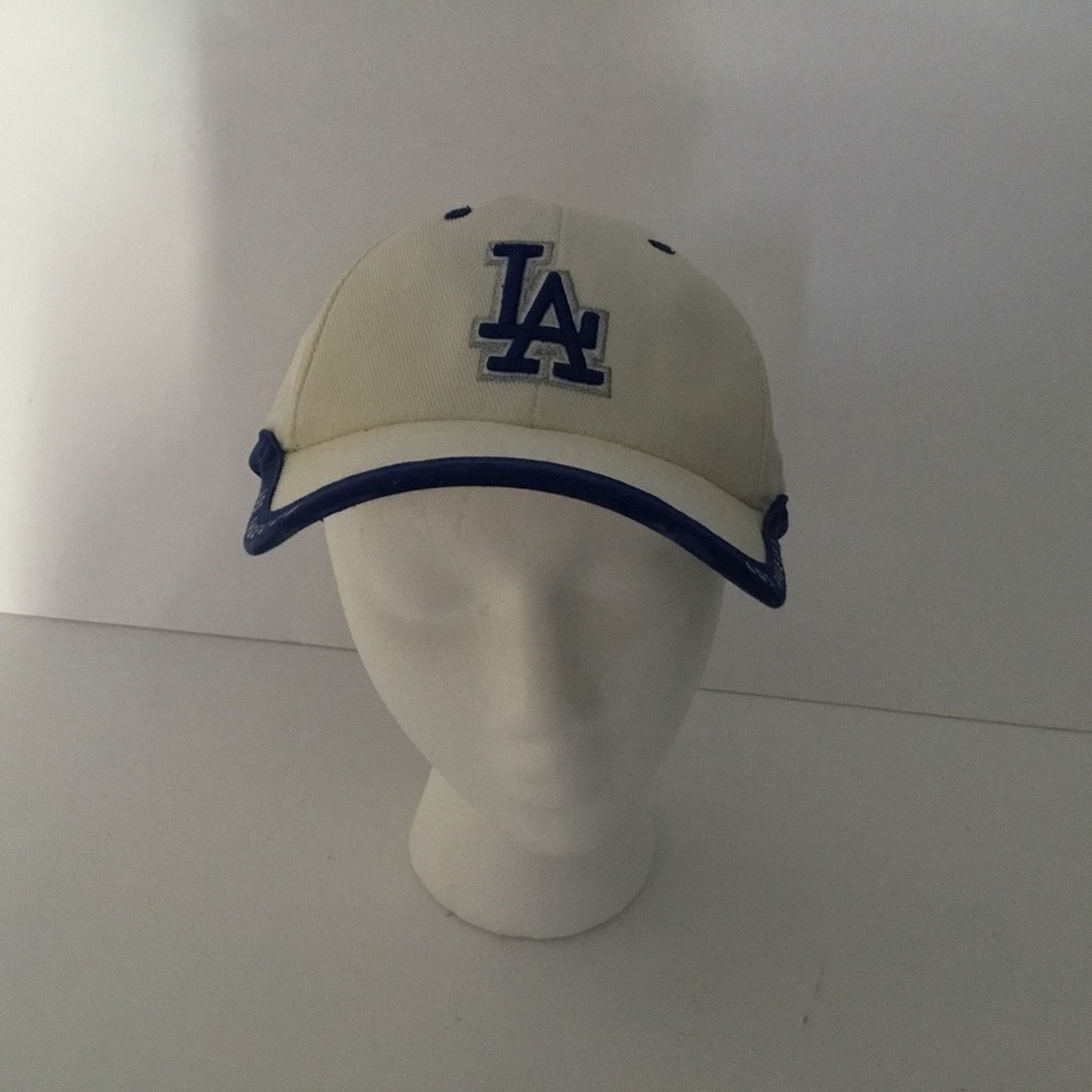 LA Dodgers Adjustable women Baseball hat. White and blue trim.